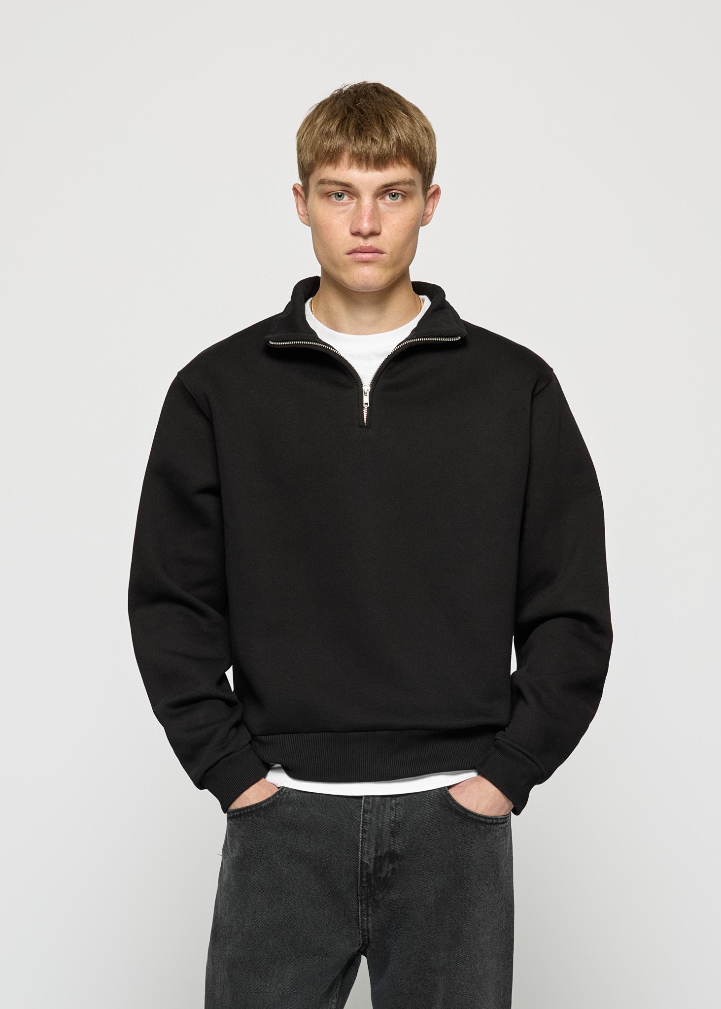 Essentiële mock-neck rits
