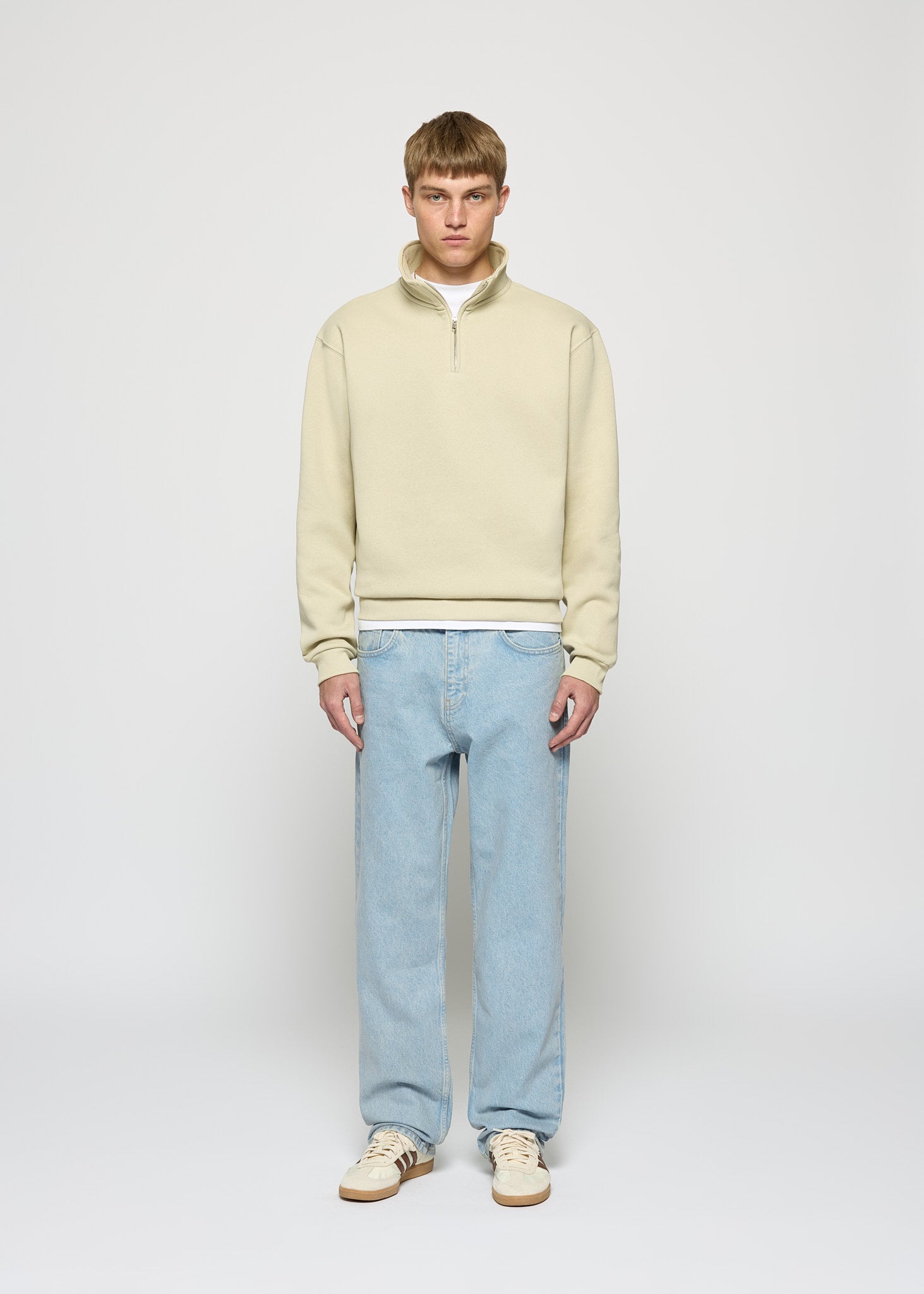Essentiële mock-neck rits