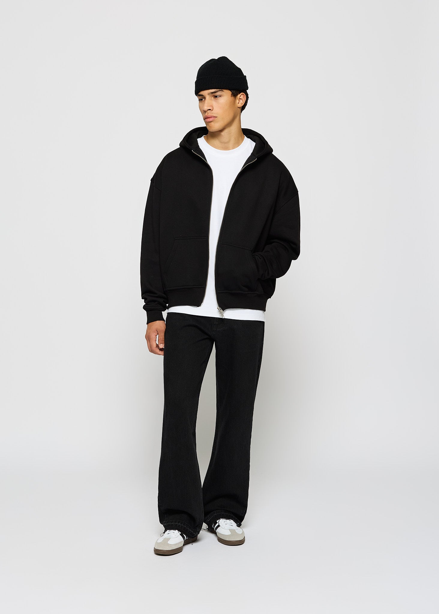 Basic zip hoodie