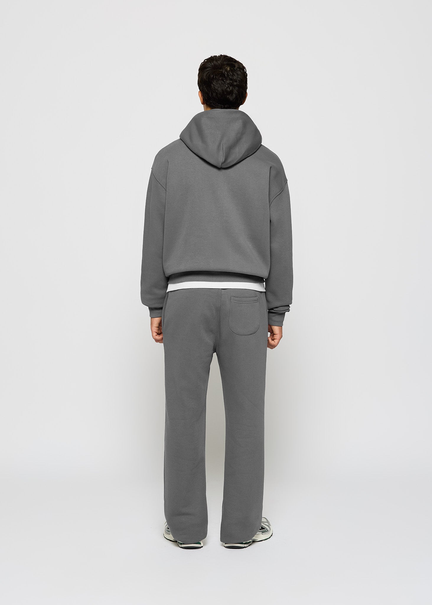 Basic zip hoodie