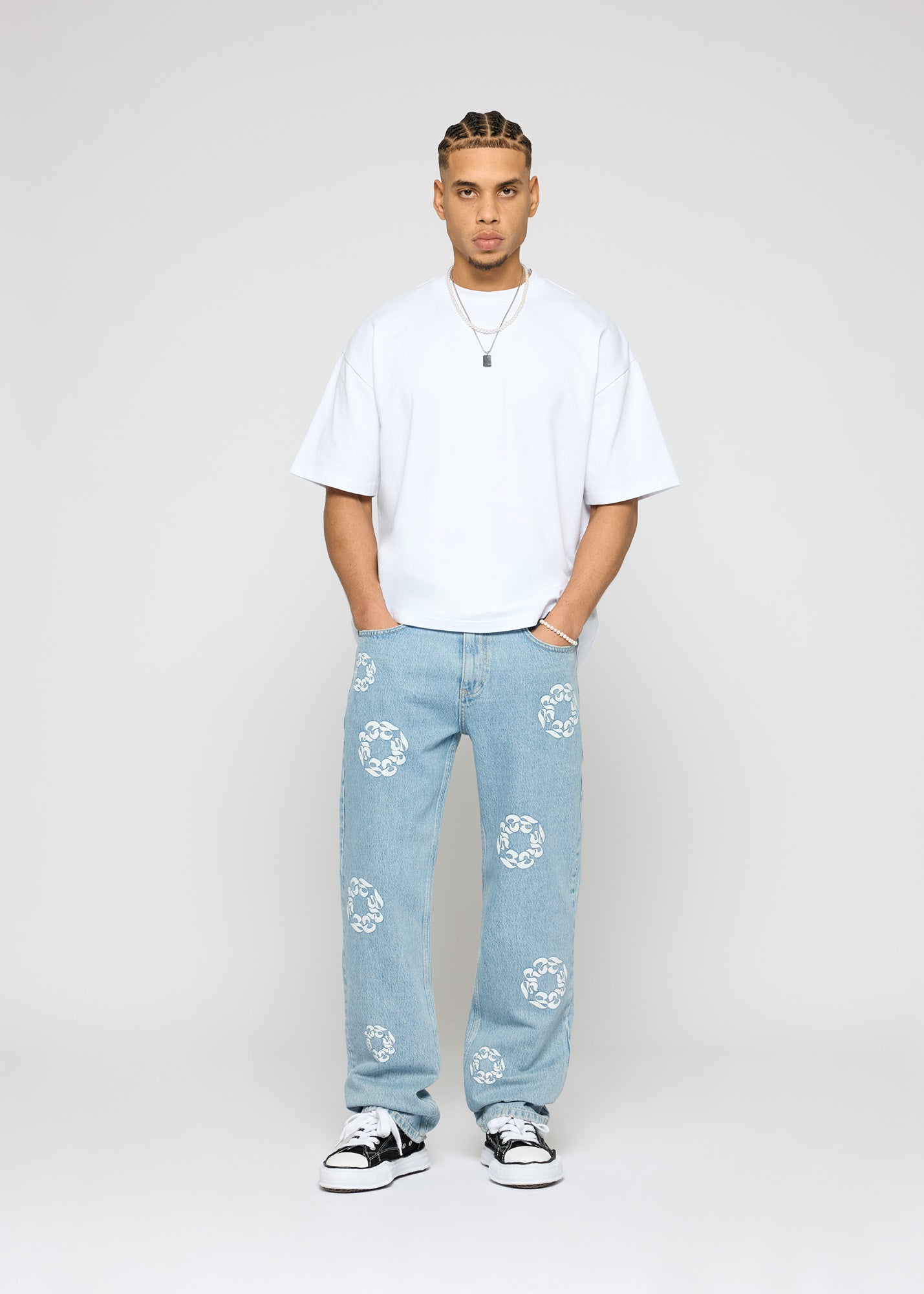 Circle Jeans