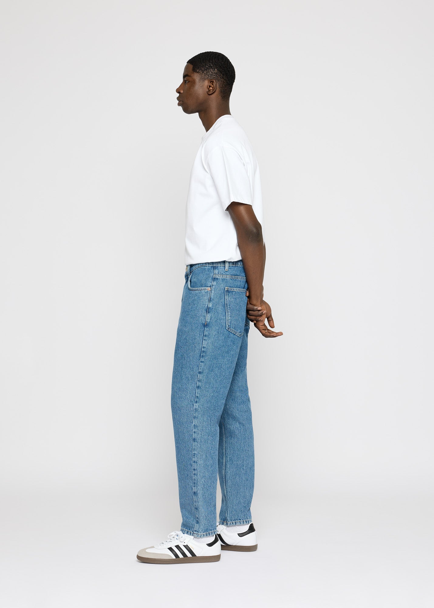 Toelopende jeans