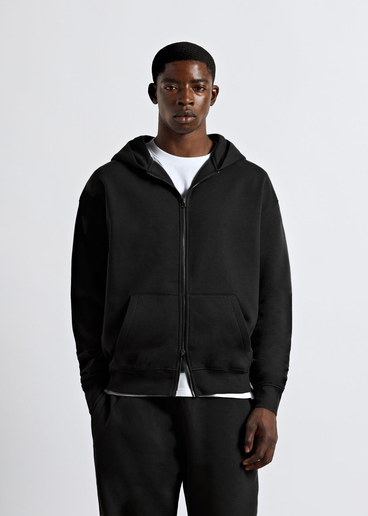 Basic zip hoodie