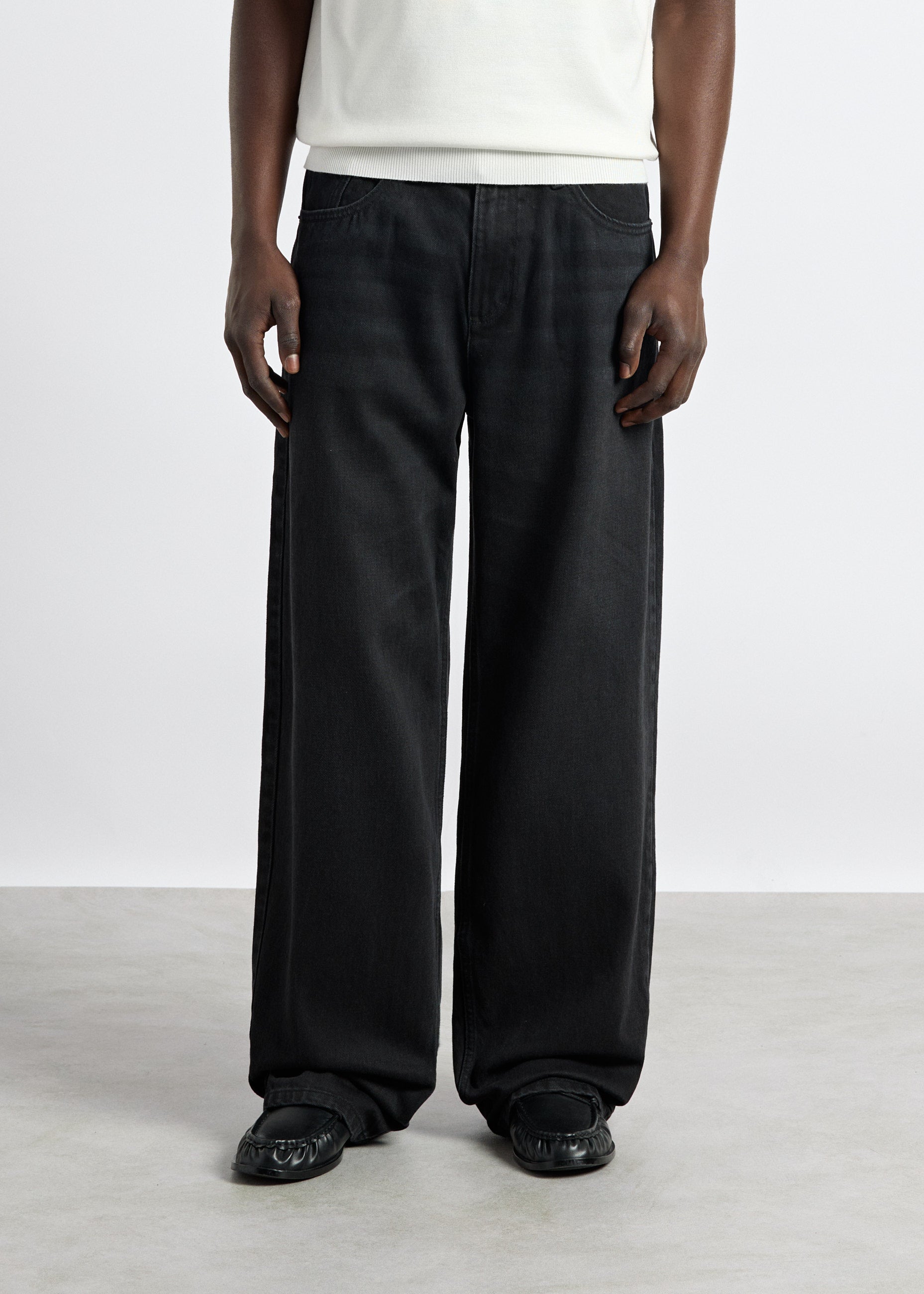 Vince Baggy Jeans