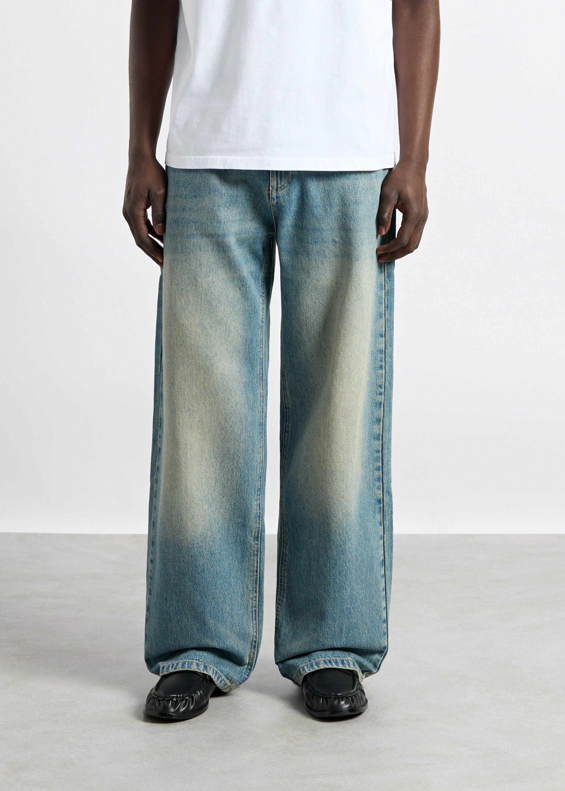 Vince Baggy Jeans