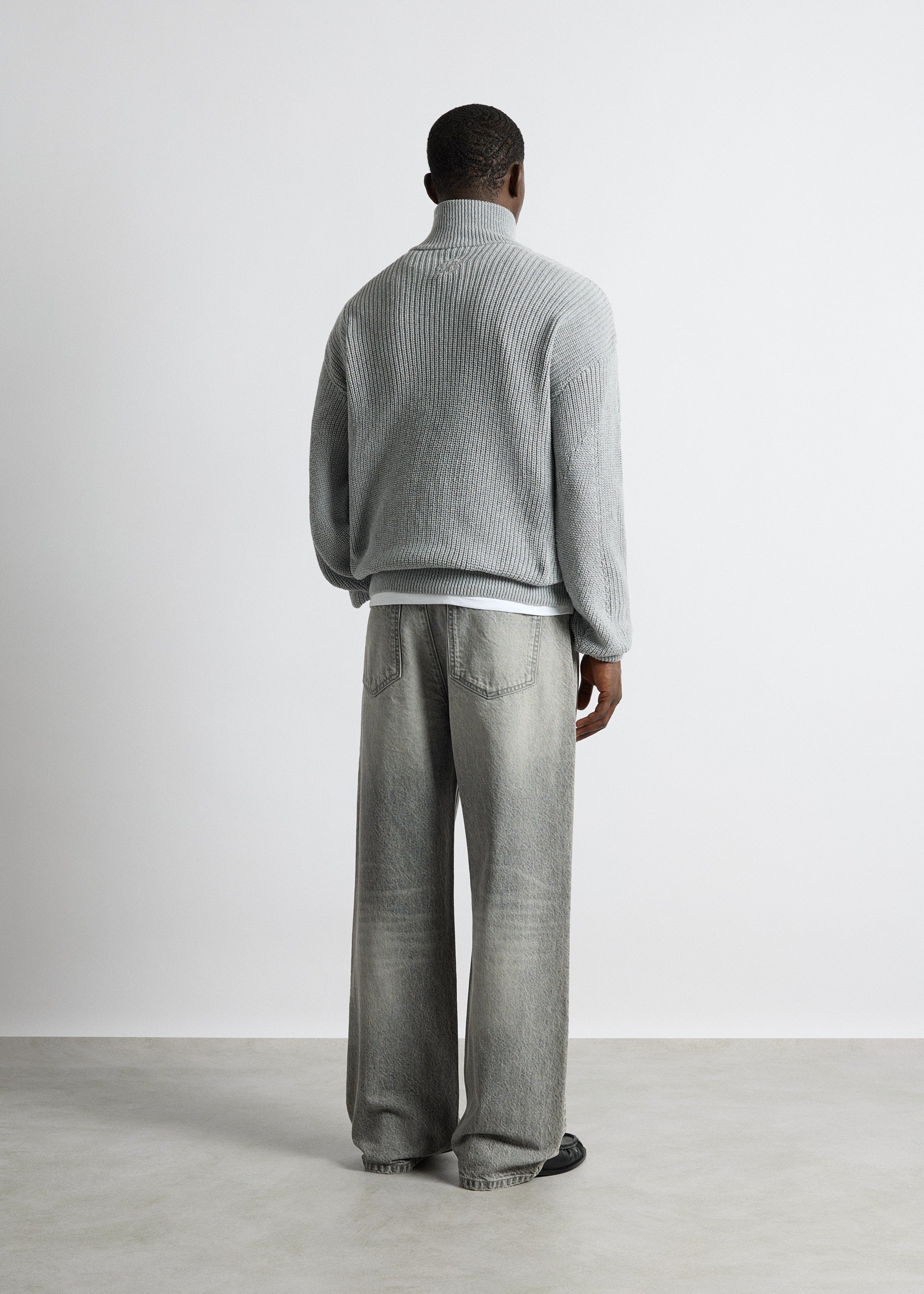 Vince Baggy Fit Jeans