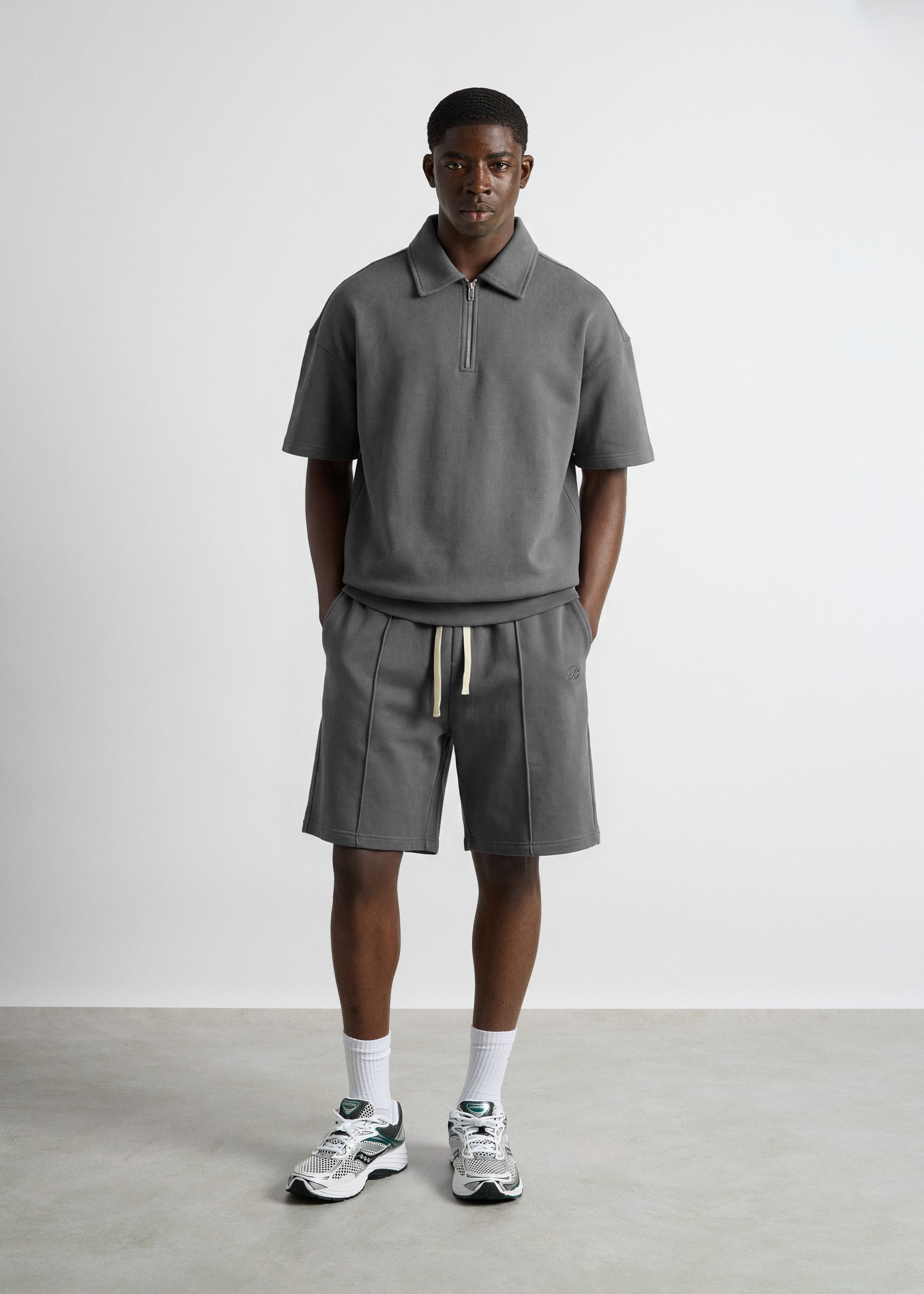 Sweatshorts with Seam