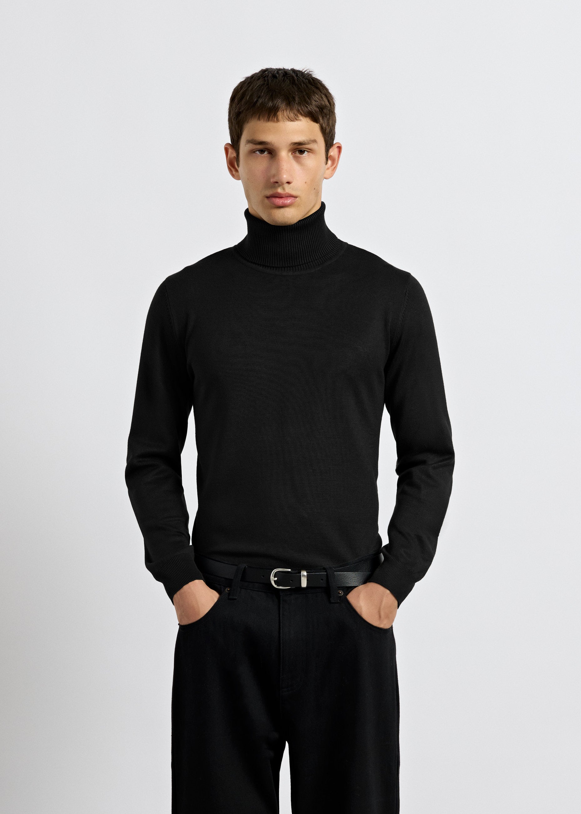 Fine Knit Turtleneck
