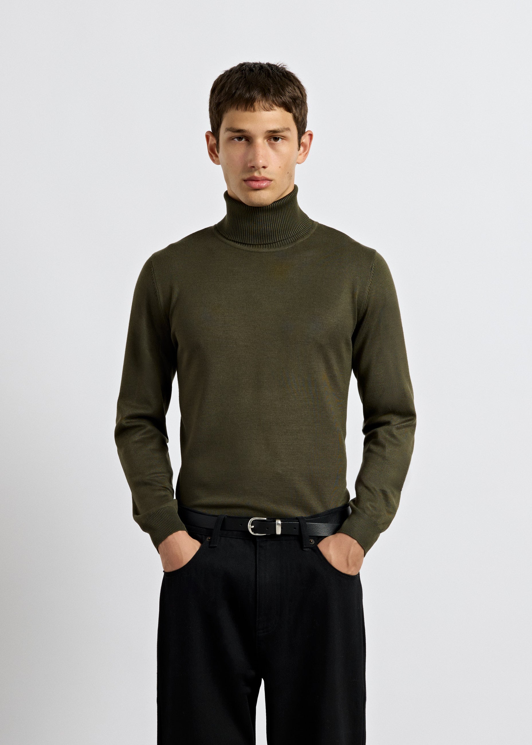 Fine Knit Turtleneck